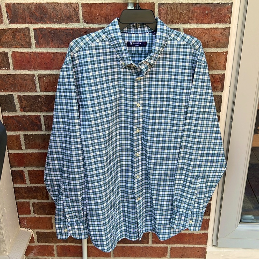 Cremiuex Classics 38.  Green plaid casual shirt.  Size XL